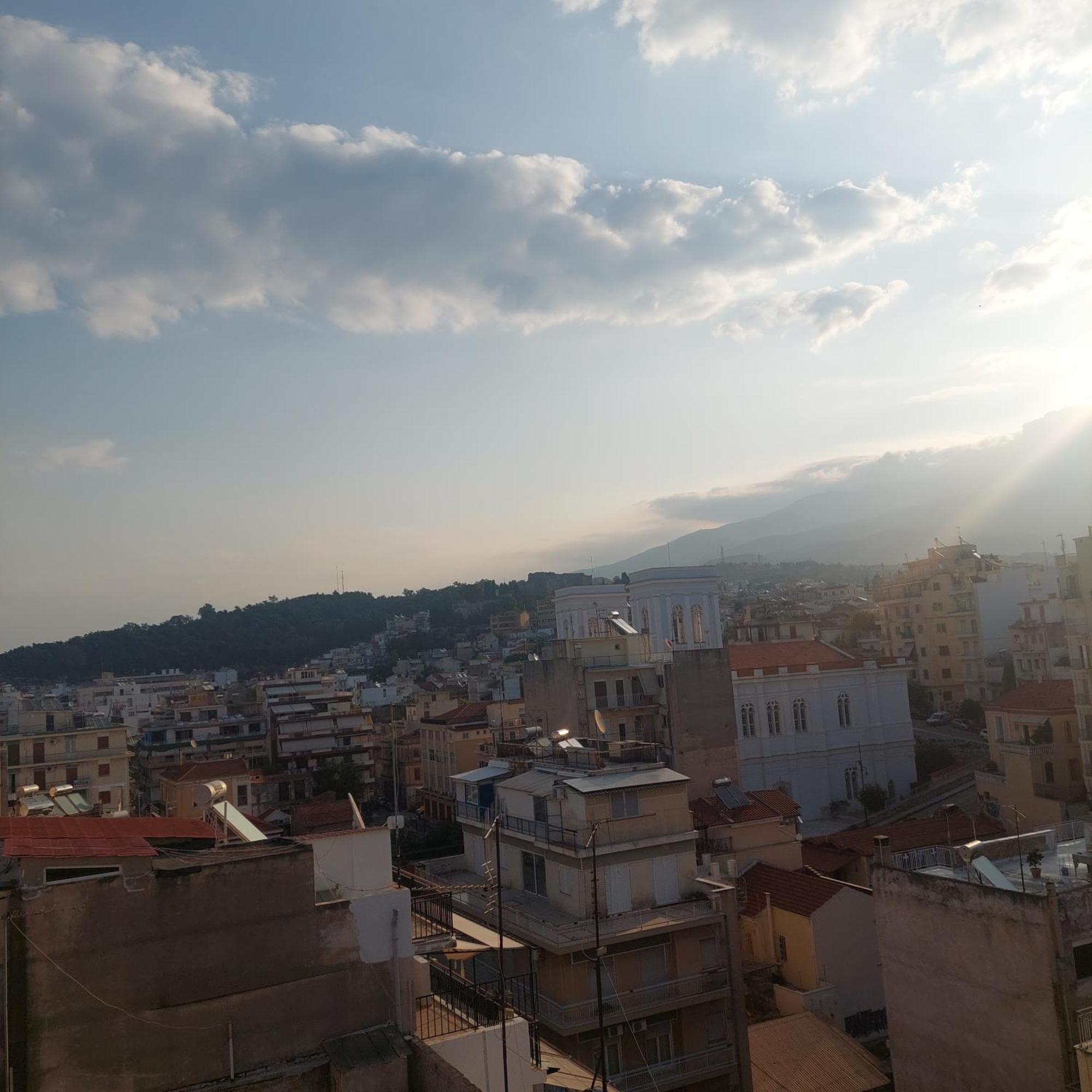Apartamento Urban Penthouse Patras Exterior foto