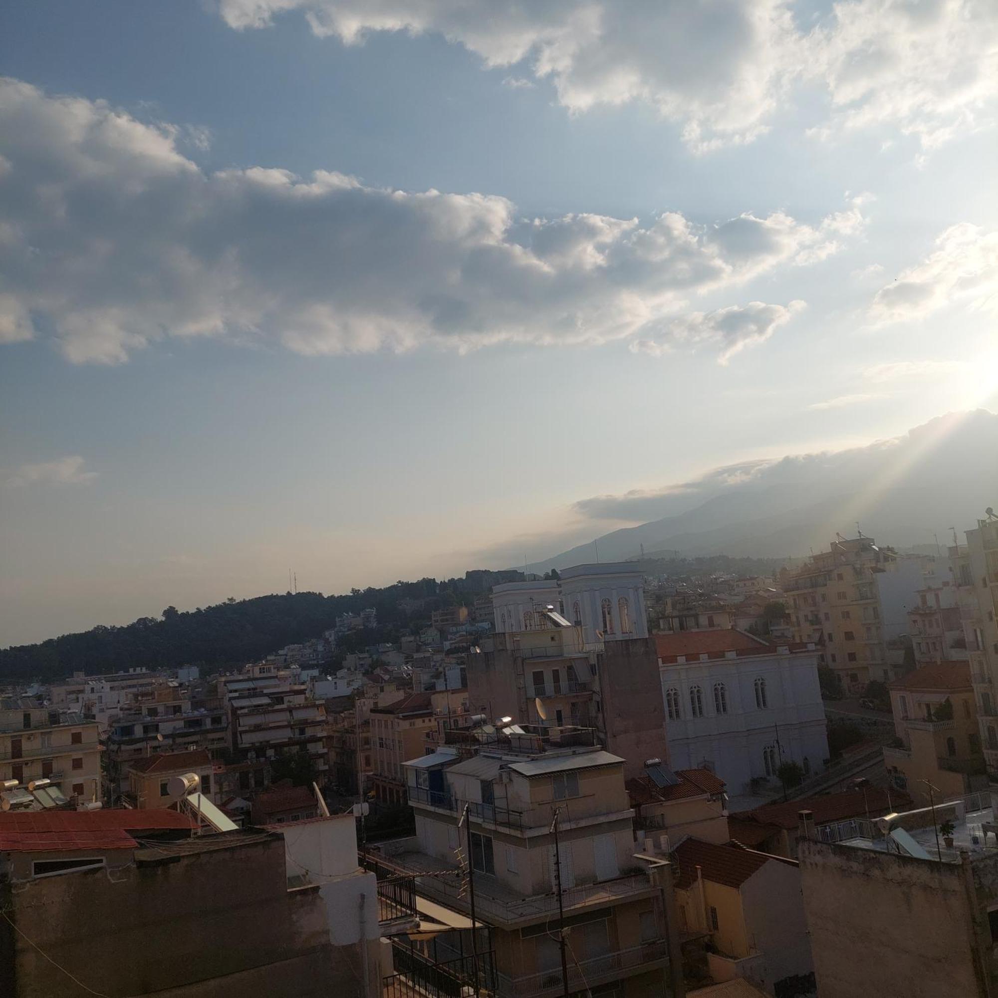Apartamento Urban Penthouse Patras Exterior foto